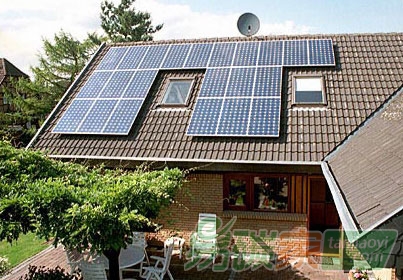 農(nóng)戶安裝太陽能光伏發(fā)電裝置蘊(yùn)藏賺錢商機(jī)